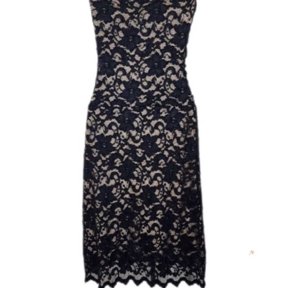 S-Black Strapless Lace Illusion Dress. Good condition. Can be worn for cocktails